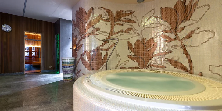Vo wellness Vily Magnolia je vám k dispozícii fínska sauna, parná sauna a vírivka. 