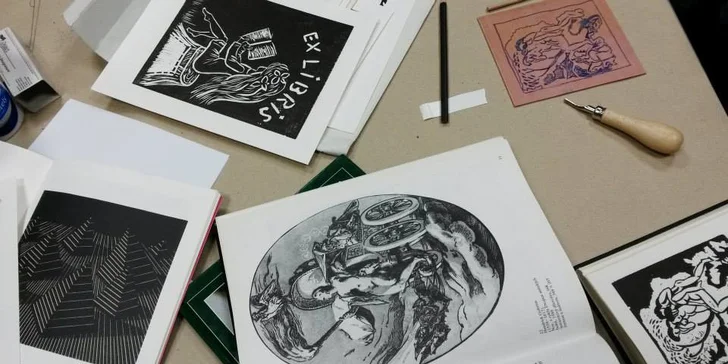 Večerní lekce kresby, malování, grafiky či ilustrace v umělecké škole