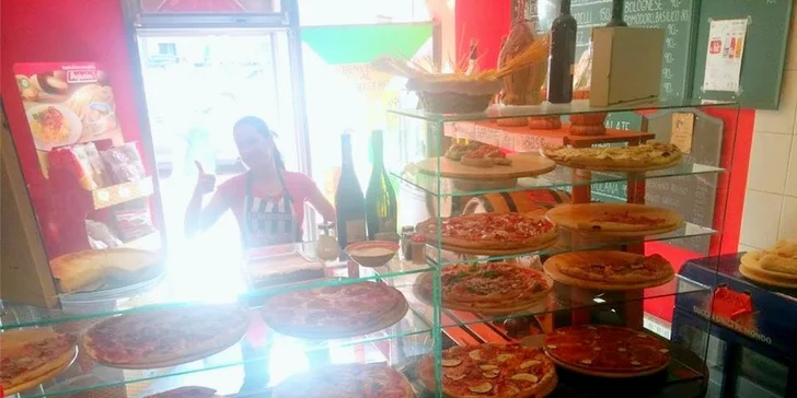 Poskládejte si pizzu o průměru 40 cm v bistru La Speranza