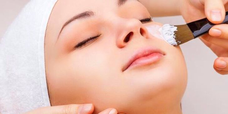 Kvalitní kosmetické ošetření pleti s masáží