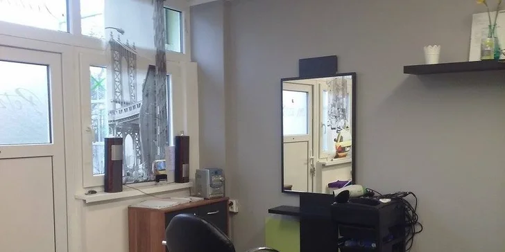 Dopřejte si změnu: Střih, foukaná a styling pro všechny délky vlasů