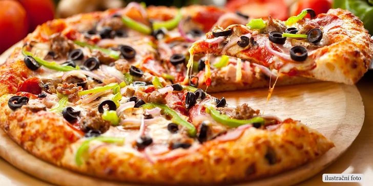 Lahodná pizza dle vlastního výběru i s možností rozvozu