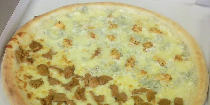 2 lahodné pizzy včetně rozvozu po Hradci Králové