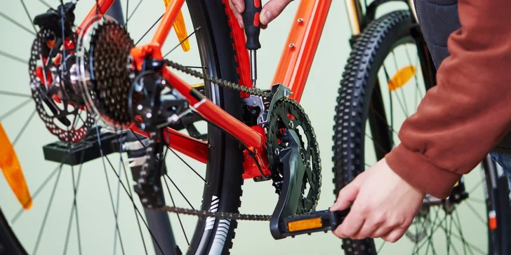 Důkladný servis kola – dokonale seřízené kolo na celou letošní sezónu