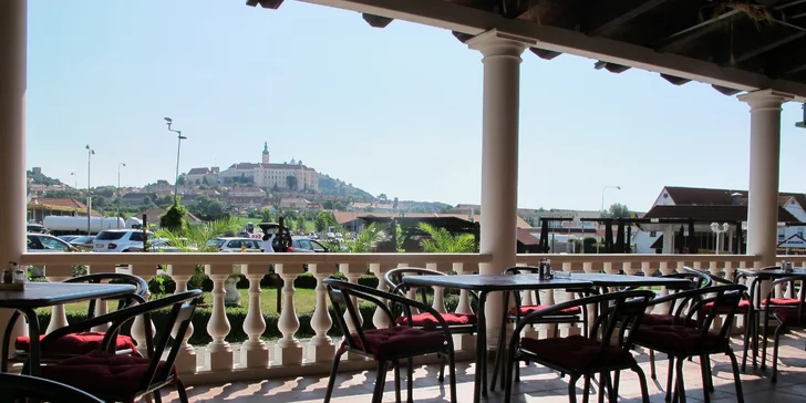 3denní odpočinek na jižní Moravě se snídaní v hotelu Zámeček Mikulov