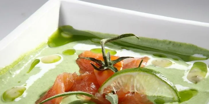 Kurz vaření na zámku Napajedla. Naučte se sushi, rychlé večeře, italské speciality i foodstyling od mistrů Moravského kulinářského institutu.