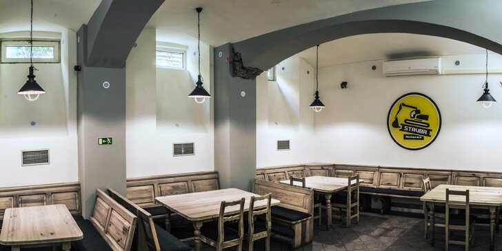 Zaskočte na jedno do Restaurace Stavba – půllitr 11° poličského ležáku Otakar
