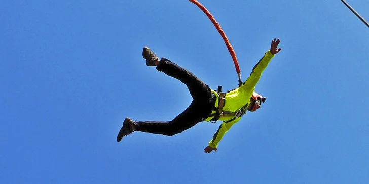 Bungee katapult – leťte až do výšky 36 metrů