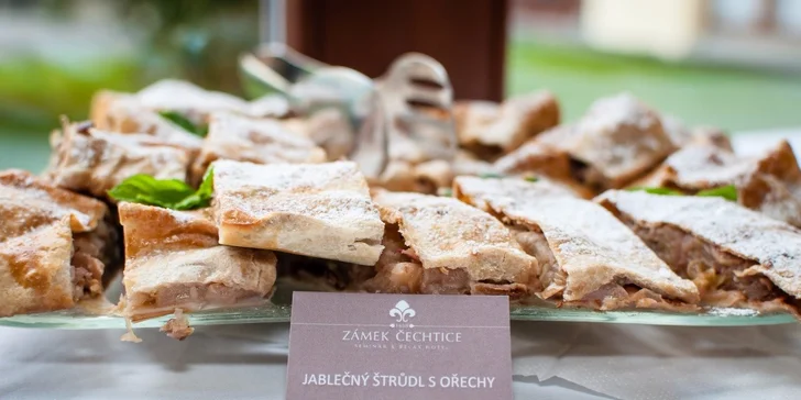 Silvestr na Zámku Čechtice s all inclusive, wellness a party s ohňostrojem