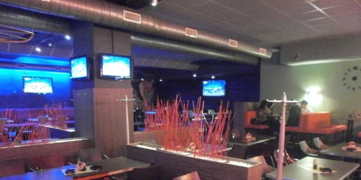 Dvě křupavé pizzy dle vašeho gusta v moderním Atlant Baru
