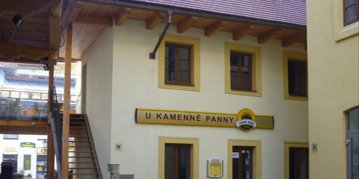 300gramový delikatesní tartar z hovězí svíčkové s topinkami
