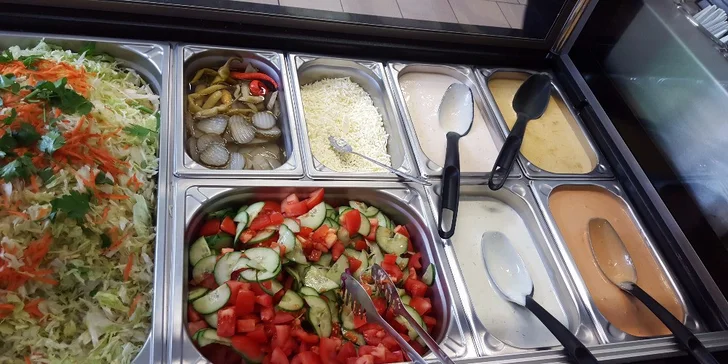 Cokoli, na co máte chuť, ze žižkovského Döner Kebab s přílohou a nápojem