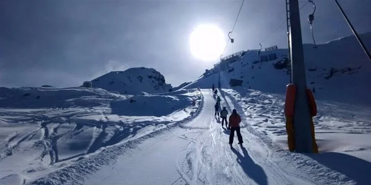 Lyžování v italské Aprice s polopenzí, dopravou i 3denním skipasem