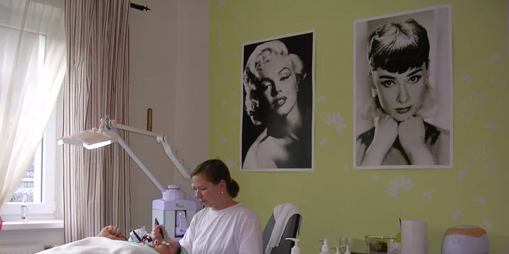 Ošetření pleti vysokofrekvenční plazmou vč. masáže hlavy