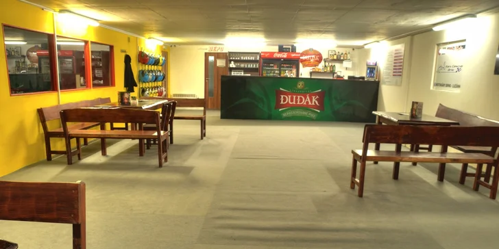 10minutová jízda v motokáře na nejdelší indoor trati v Brně