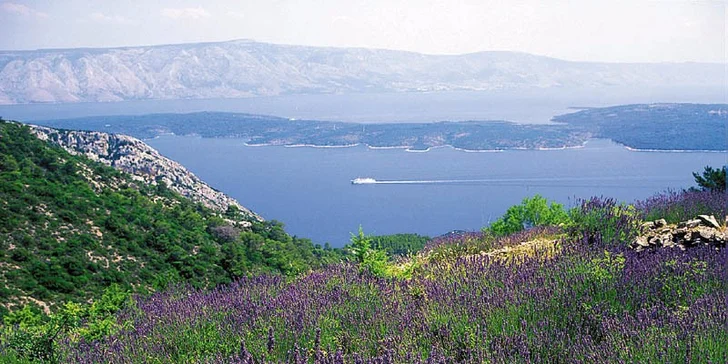 Dovolená na chorvatském ostrově Hvar s polopenzí. Dítě do 14 let ZDARMA!