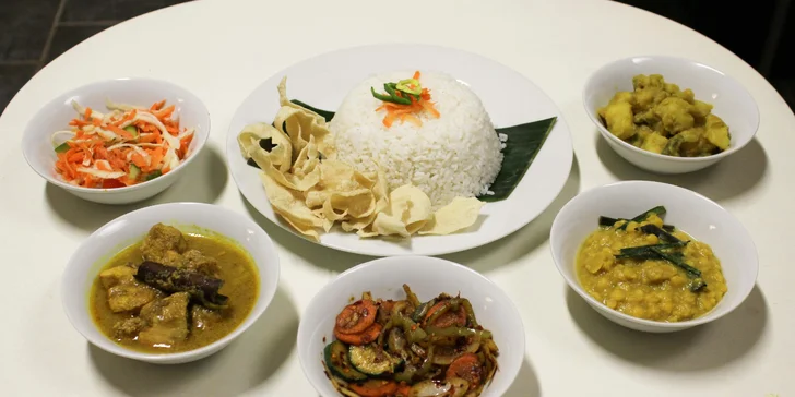 Degustační menu pro dva v jediné srílanské restauraci v Praze