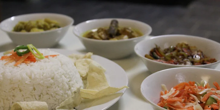 Degustační menu pro dva v jediné srílanské restauraci v Praze