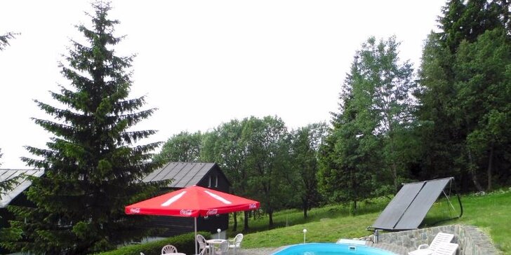 Letní dovolená v Krkonoších: výlety, dobré jídlo i venkovní bazén