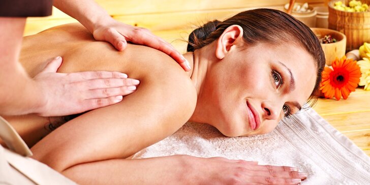 Hodinová harmonie pro tělo i duši: Relaxační thajská olejová masáž