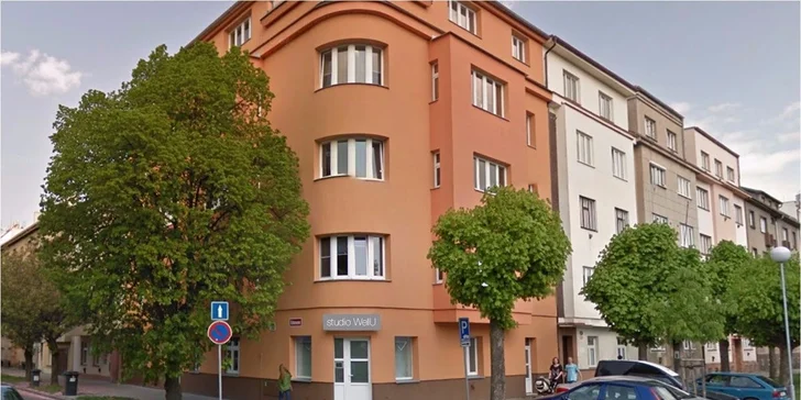 Omlazující kosmetická procedura pro pokožku bez chybičky vč. úpravy obočí