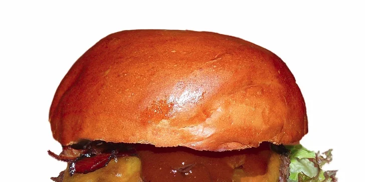 Dva parádní burgery, hranolky, saláty Coleslaw i piva v Tom's Burger