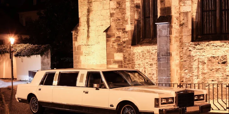 Luxus na čtyřech kolech: Minibar, špičkové stereo a pořádná dávka frajeřiny