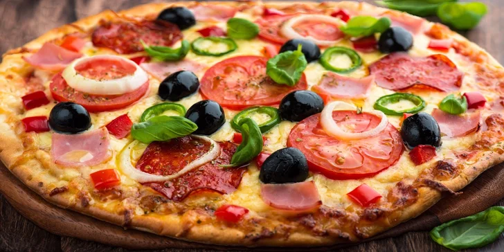 Poskládejte si pizzu o průměru 40 cm v bistru La Speranza