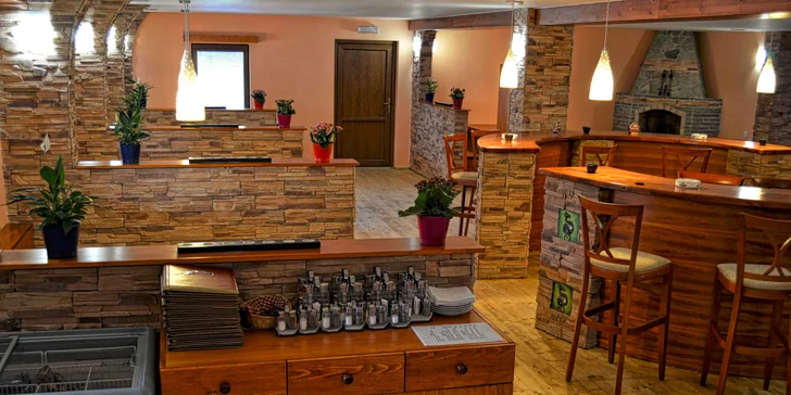 Dvouchodové meníčko pro dva v restauraci ve stylu Feng Shui