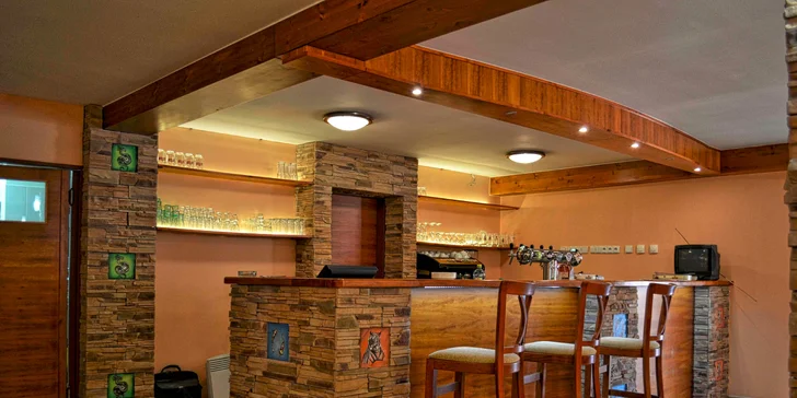 Dvouchodové meníčko pro dva v restauraci ve stylu Feng Shui