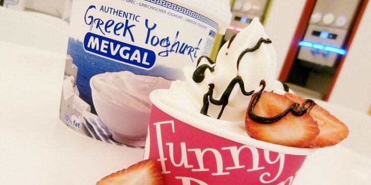 Osvěžující mlsání: Kelímek mraženého jogurtu z Funny Danny vč. posypu a polevy
