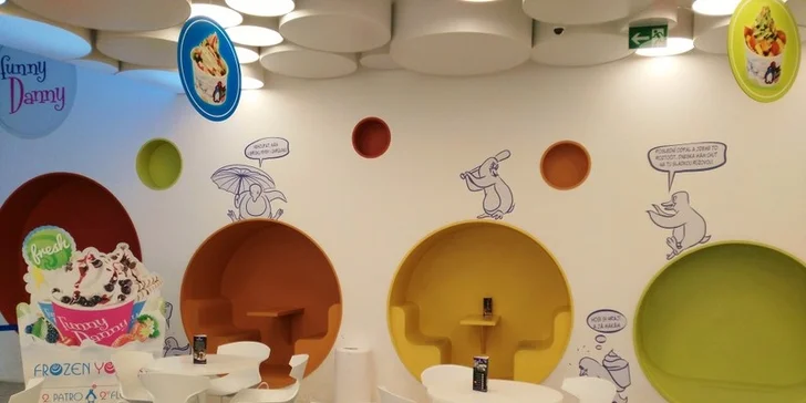 Osvěžující mlsání: Kelímek mraženého jogurtu z Funny Danny vč. posypu a polevy