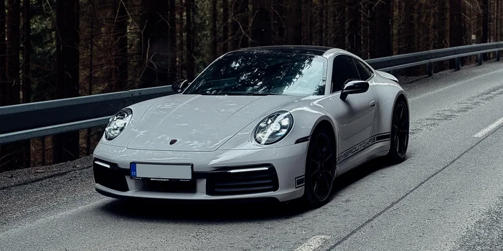 Staňte se řidičem Porsche: na 30, 60 či 120 minut i celý den