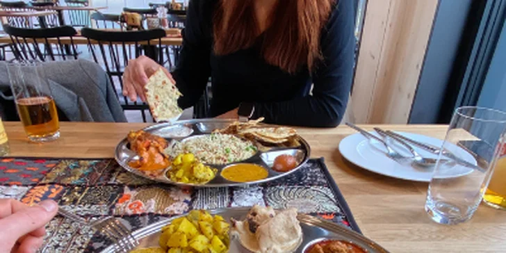 Indické degustačné menu Thali obsahuje výber toho najlepšieho z indickej kuchyne