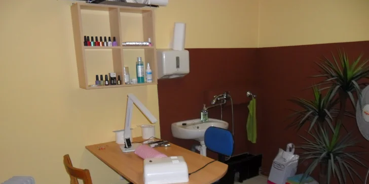 Shellac – krásně se lesknoucí nalakované nehty
