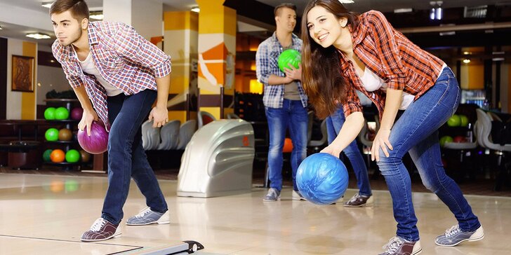 Hodinová hra bowlingu pro partu až 8 kamarádů
