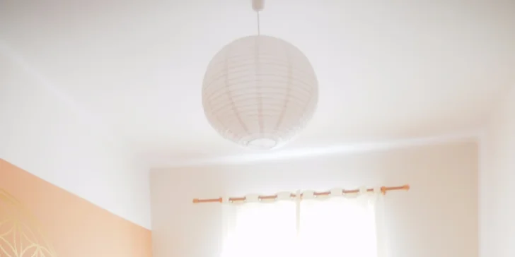 Příjemná relaxační masáž zad a šíje masážním olejem Devatero kvítí