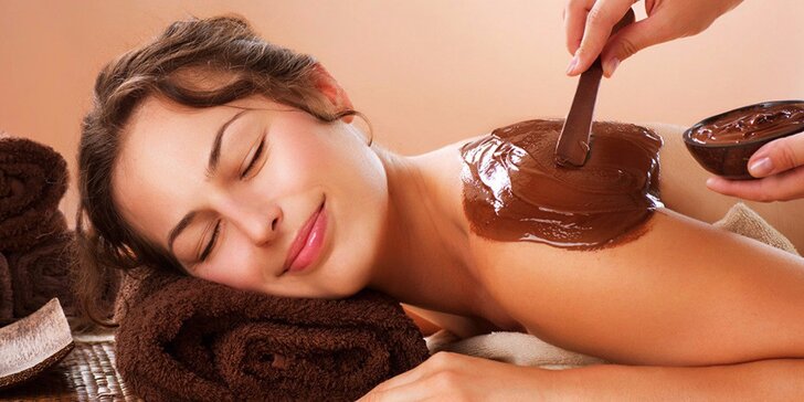 Pryč s bolestí: masáž zad, krku a šíje s čokoládovým či bahenním zábalem
