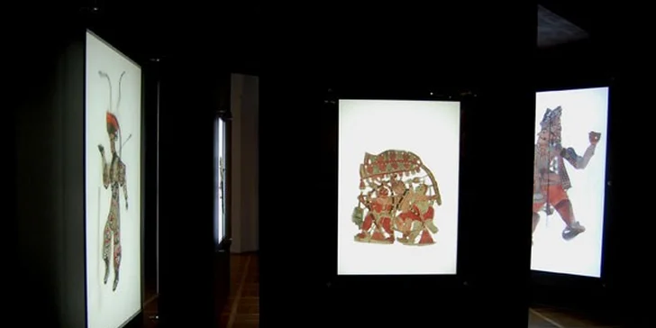 Vstup do Muzea loutkářských kultur: svět loutek českých i loutek Orientu
