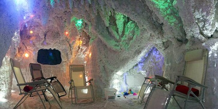 69 Kč za vstup do solno-jodové jeskyně v Hradci Králové. Světelná terapie, solný vodopád a dokonalá relaxace. Hýčkejte své zdraví se slevou 54 %.