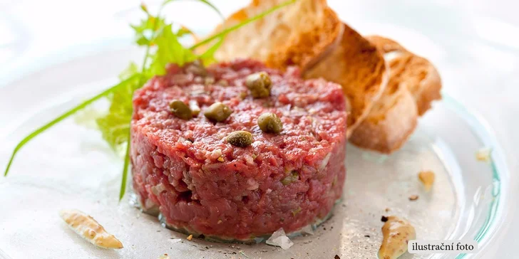 300gramový delikatesní tartar z hovězí svíčkové s topinkami
