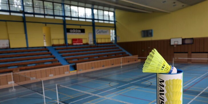 Pět vstupů na badmintonový kurt v SK Motorlet Radlice