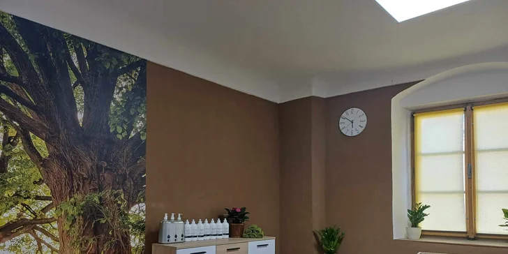 Na výběr je relaxační masáž nebo havajská Lomi-lomi.