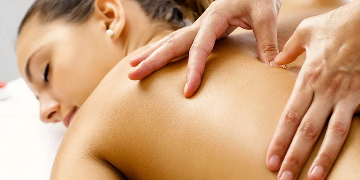 60minutová relaxační masáž zad a šíje