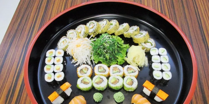 Vydatná sushi hostina pro milovníky asijské kuchyně
