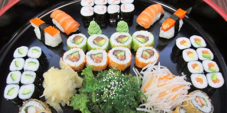 Vydatná sushi hostina pro milovníky asijské kuchyně