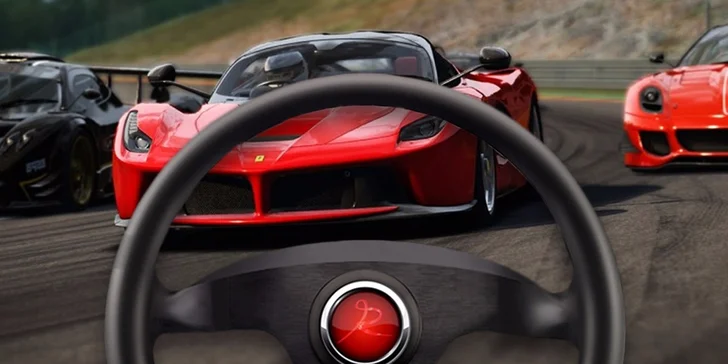 Usedněte za volant profi-závodního automobilového simulátoru