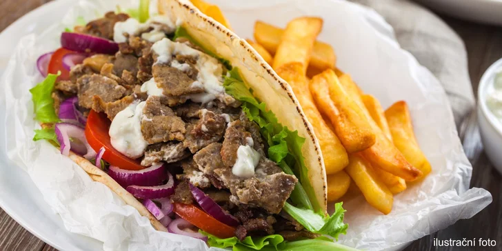 Cokoli, na co máte chuť, ze žižkovského Döner Kebab s přílohou a nápojem