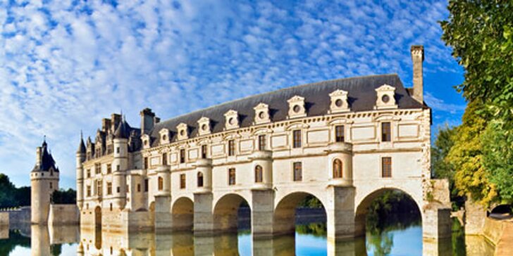 1999 Kč za zájezd na zámky na Loiře a do Orléans včetně ubytování. Nádherné francouzské památky,  zahrady i cesta za Johankou z Arku.