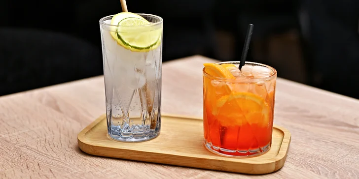 V nabídce nápojů jsou domácí limonády, čaj i káva. 